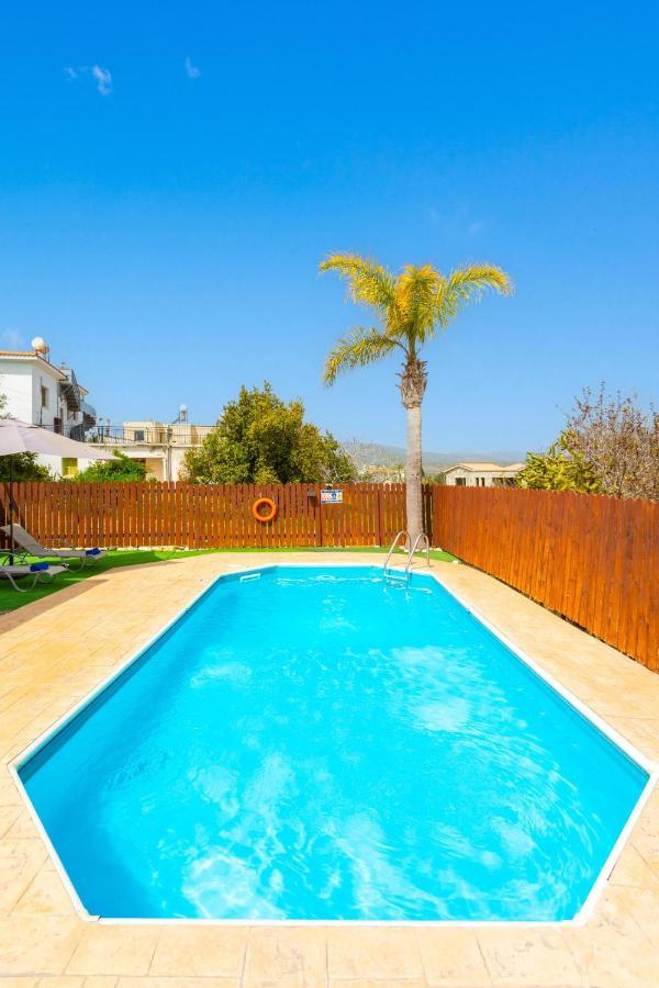 Yiangos House Neo Chorio