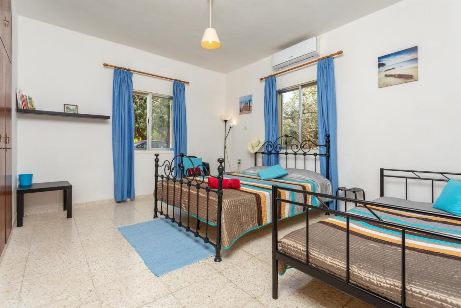 Villa Yiangos House Neo Chorio